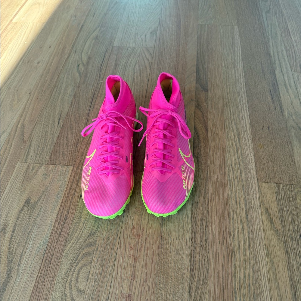 Nike Women's Pink and Green Athletic Shoes